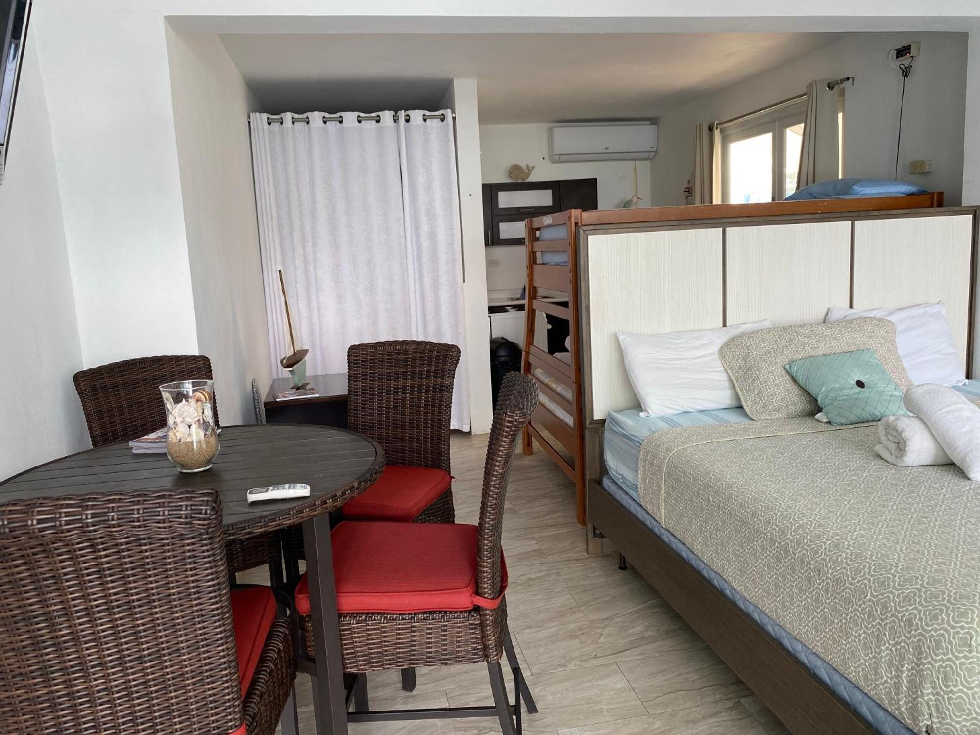 Ventana al Atlantico Boutique Hotel at Arecibo 681 Ocean Drive Islote Habitación foto