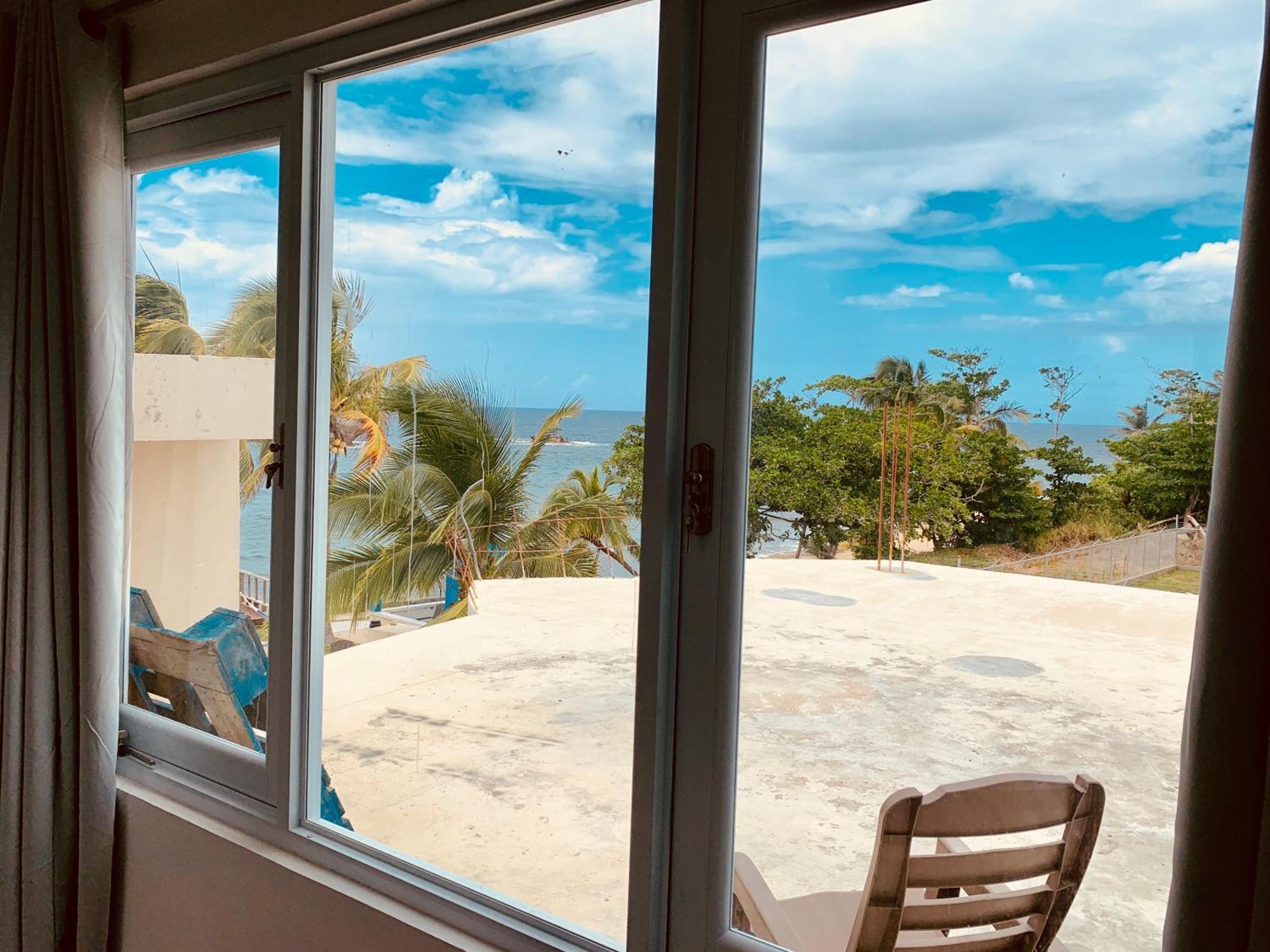 Ventana al Atlantico Boutique Hotel at Arecibo 681 Ocean Drive Islote Habitación foto