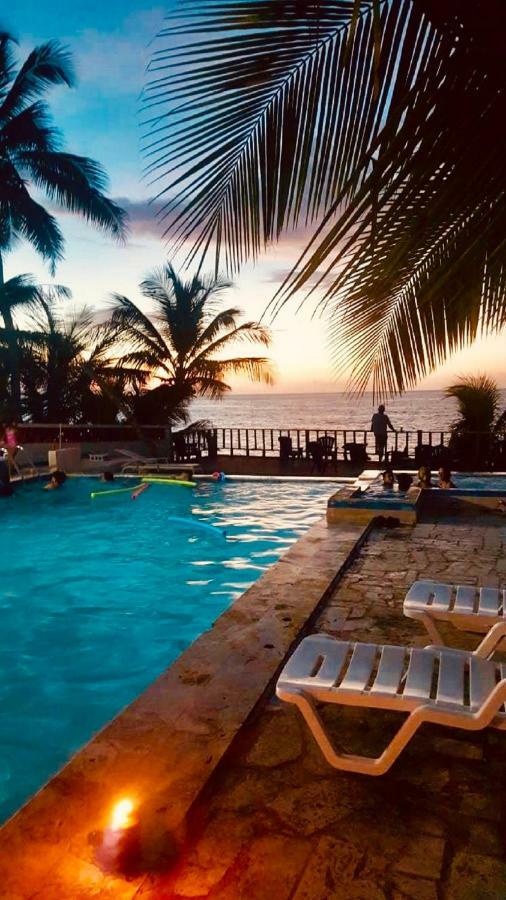 Ventana al Atlantico Boutique Hotel at Arecibo 681 Ocean Drive Islote Exterior foto