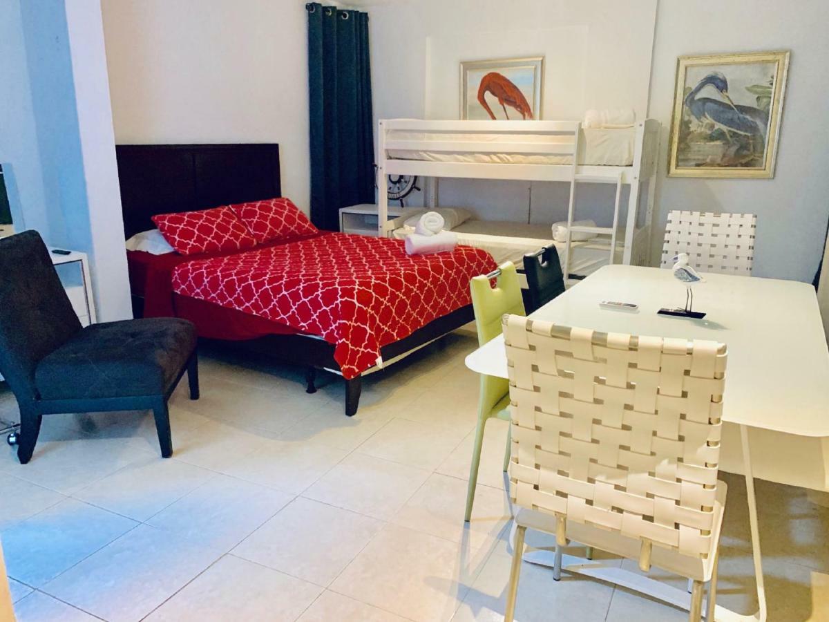 Ventana al Atlantico Boutique Hotel at Arecibo 681 Ocean Drive Islote Habitación foto
